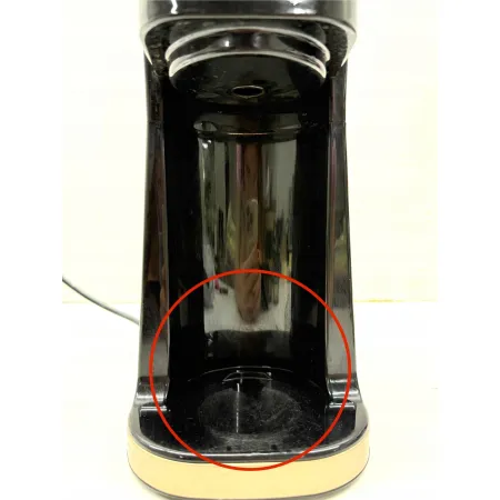 Ekspres do kawy z kubkiem bestron ACM112SAT czarny