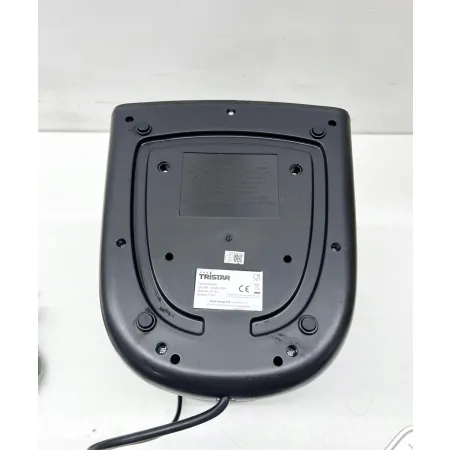 Kolbowy ekspres ciśnieniowy Tristar CM-2276 850 W czarny