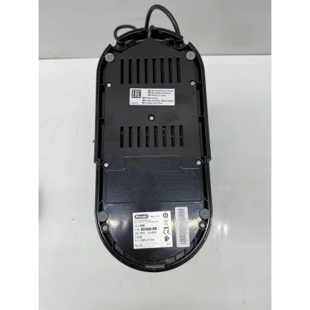 Ekspres kolbowy ciśnieniowy De longhi Dedica Style EC685.BK