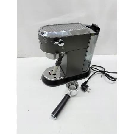 Ekspres kolbowy ciśnieniowy De longhi Dedica Style EC685.BK