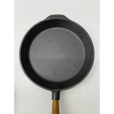 Patelnia żeliwna tradycyjna Skeppshult Walnut 24 cm