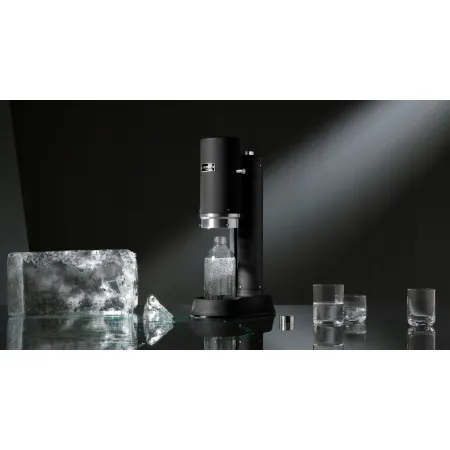 Saturator do wody gazowanej Aarke Carbonator Pro Czarny Butelka 0,8L OPIS