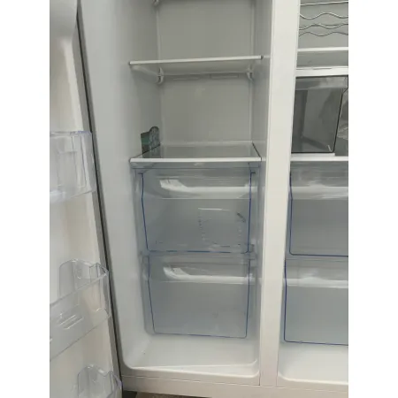 Lodówka HISENSE RS694N4TFE Side by Side No frost Czarna Kostkarka