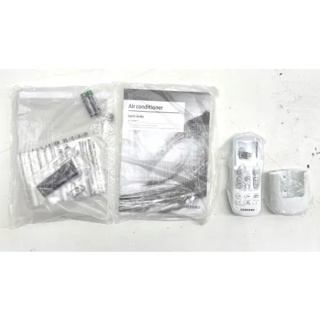 NIEKOMPLETNY Klimatyzator SAMSUNG WindFree Pure 1.0 AR12AXKAAWKN