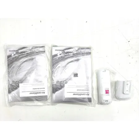 NIEKOMPLETNY Klimatyzator SAMSUNG WindFree Pure 1.0 AR12AXKAAWKN