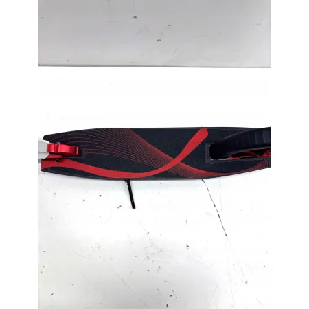 NIEKOMPLETNA Hulajnoga Indiana R1 czerwona LED