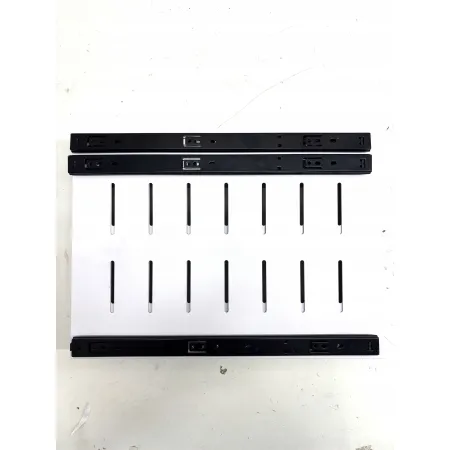 Wyciągany organizer do szafek NAYAHOSE