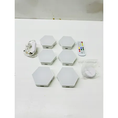 LAMPA RGB KWANTOWA NA ŚCIANĘ HEXAGON 6 LAMP Z PILOTEM