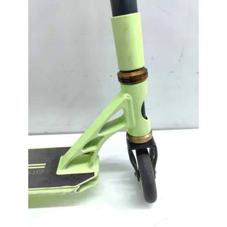 Hulajnoga wyczynowa INDIANA X1 Czarno-zielony NEON